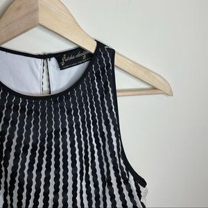 Black and white dress - excellent condition - s/m